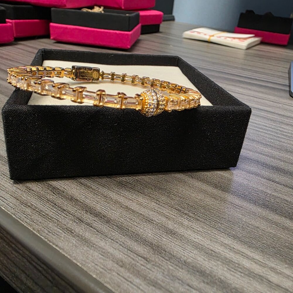 Crystal Aurora Bracelet🔥SALE🔥 - Picture 2 of 3